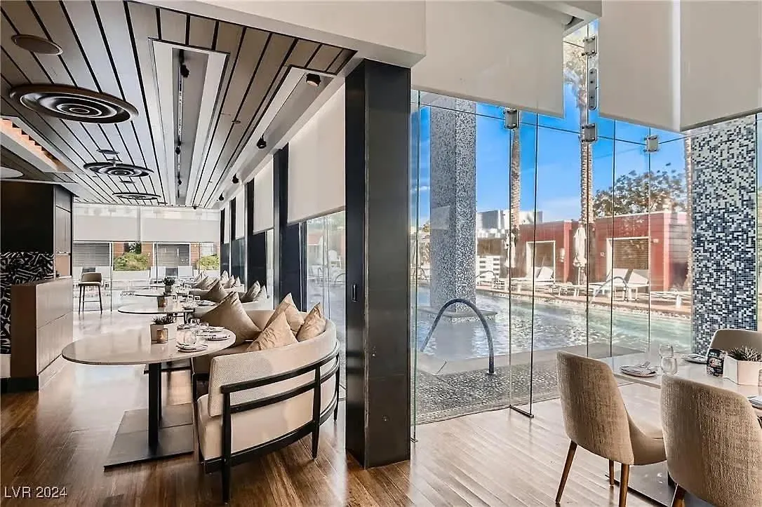 Incredible Penthouse Strip Views Balcony Access Villa Las Vegas